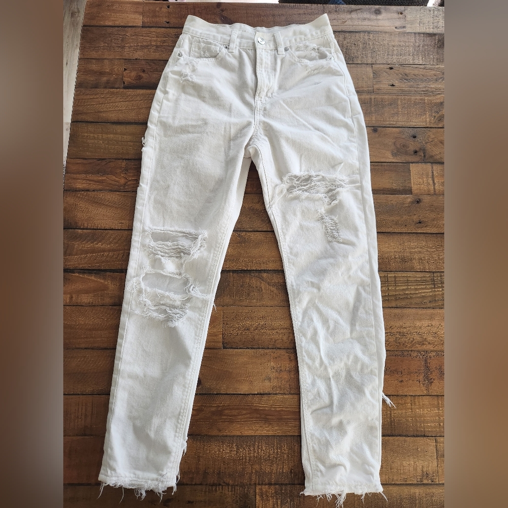 Distressed white Mom Jeans 0